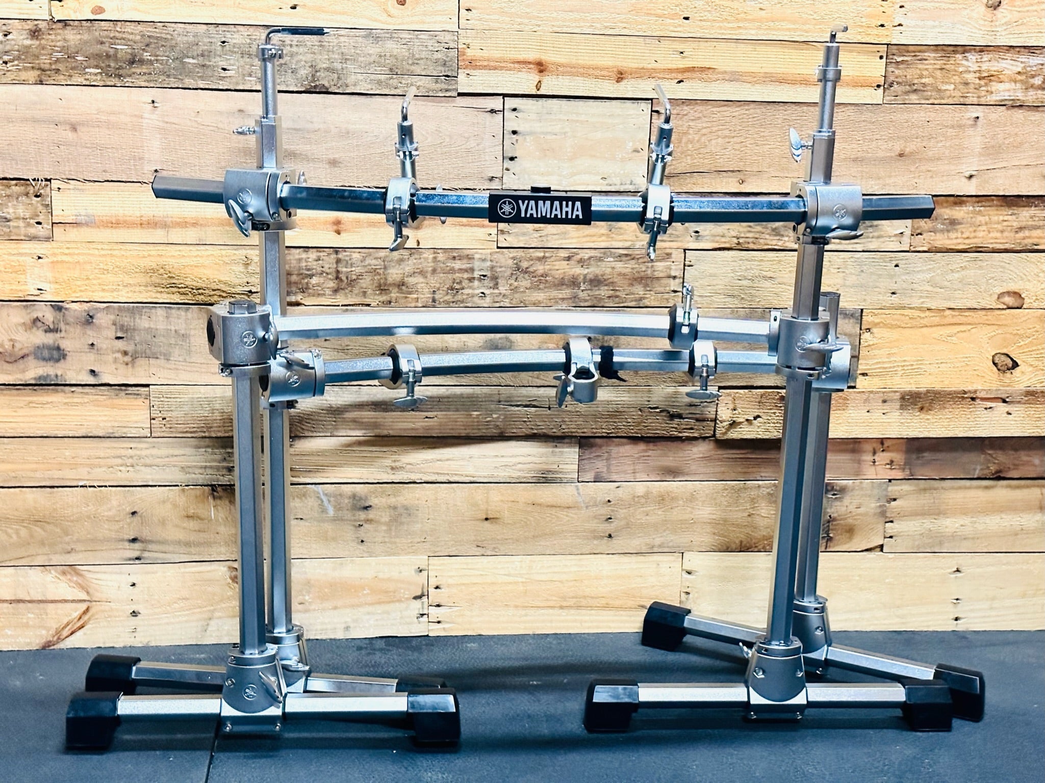 Yamaha Hex Rack HXR4LD Pro bungu statīvsYamaha Hex Rack HXR4LD Pro bungu statīvs  